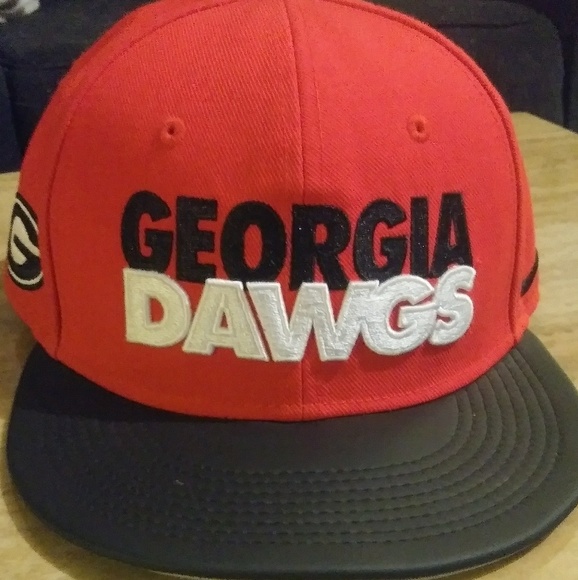 Hat - Picture 2 of 5